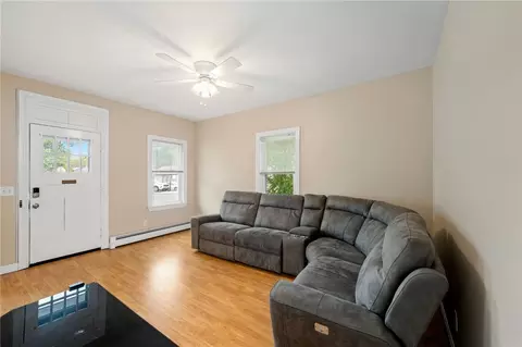 Living - 528 Warwick Ave, Warwick, RI 02888 photo 1 of 2