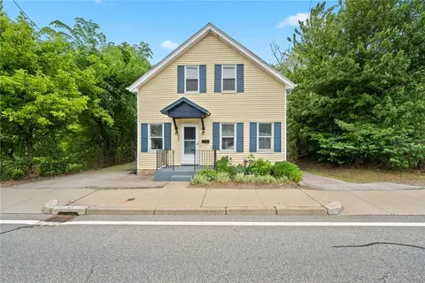 528 Warwick Ave, Warwick, RI 02888
