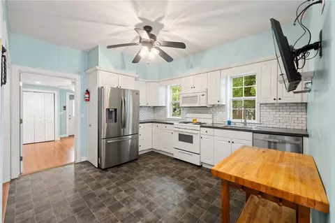 Kitchen - 528 Warwick Ave, Warwick, RI 02888 photo 1 of 1