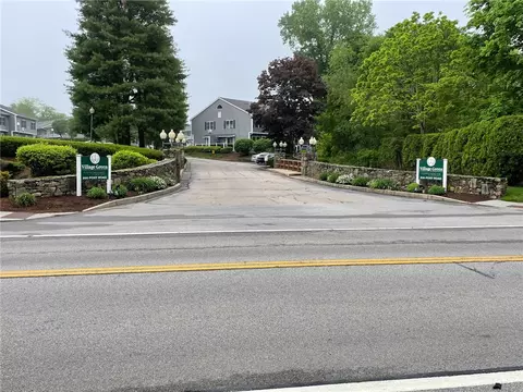 200 Post Rd #207, Warwick, RI 02888