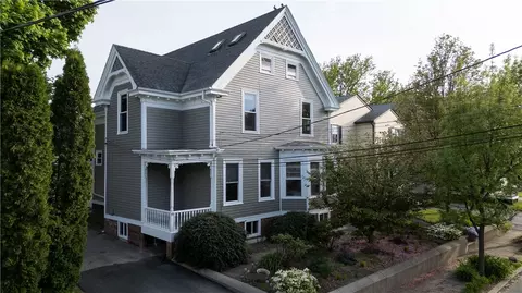 49 Hillside Ave, Providence, RI 02906