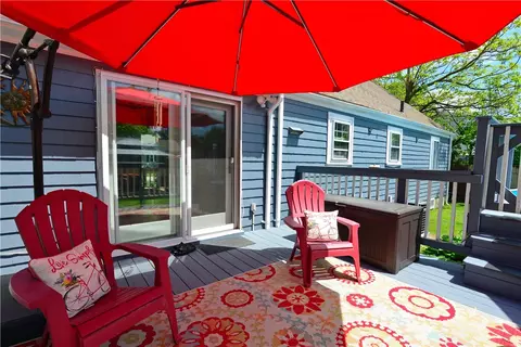 Exterior - 11 Ithaca St, Warwick, RI 02889 photo 3 of 8
