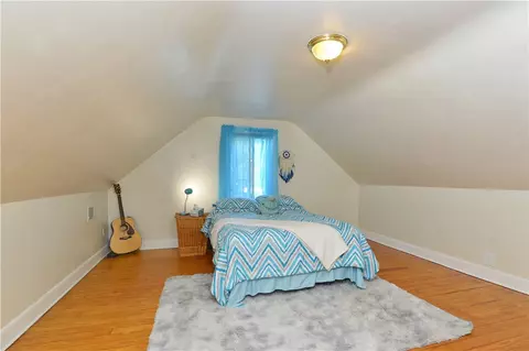 Bedroom - 11 Ithaca St, Warwick, RI 02889 photo 3 of 3