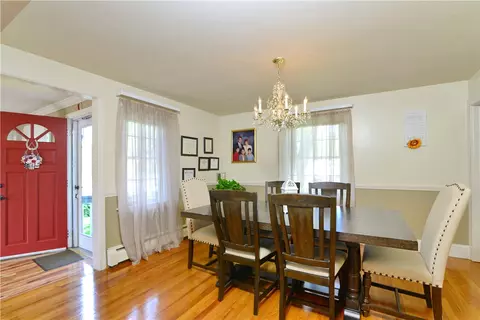 Dining - 11 Ithaca St, Warwick, RI 02889 photo 1 of 2