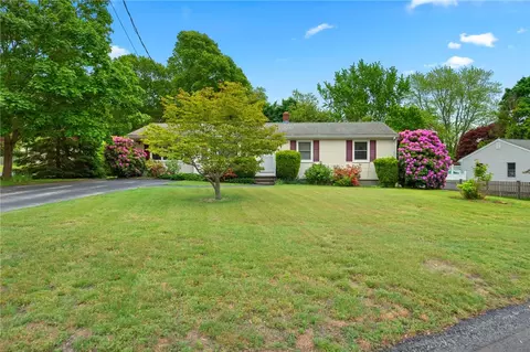 198 Lucas Rd, East Greenwich, RI 02818
