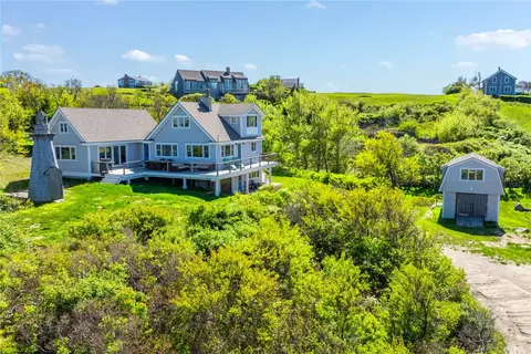 269 Off Spring St, Block Island, RI 02807