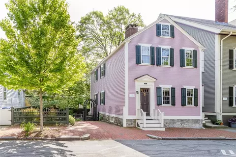 51 Thayer St, Providence, RI 02906