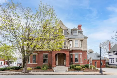 404 County St, New Bedford, MA 02740