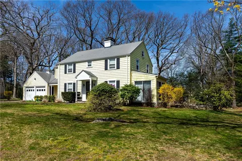 263 Crestwood Rd, Warwick, RI 02886 photo 2