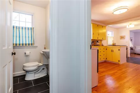 263 Crestwood Rd, Warwick, RI 02886 photo 25