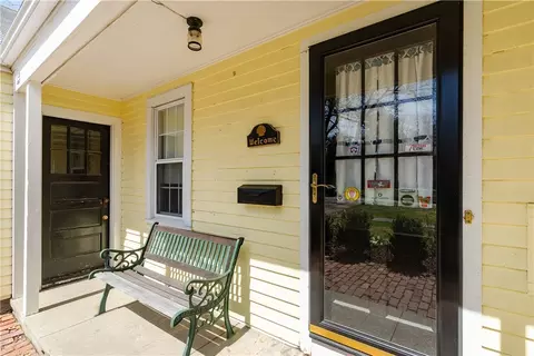 263 Crestwood Rd, Warwick, RI 02886 photo 7