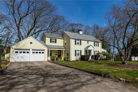263 Crestwood Rd, Warwick, RI 02886 photo 3