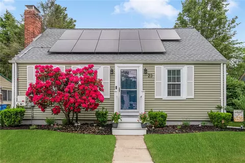 23 Delway Rd, Cranston, RI 02910