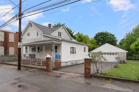 17 Mill St, Johnston, RI 02919