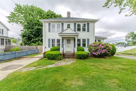 35 Burnett St, Johnston, RI 02919