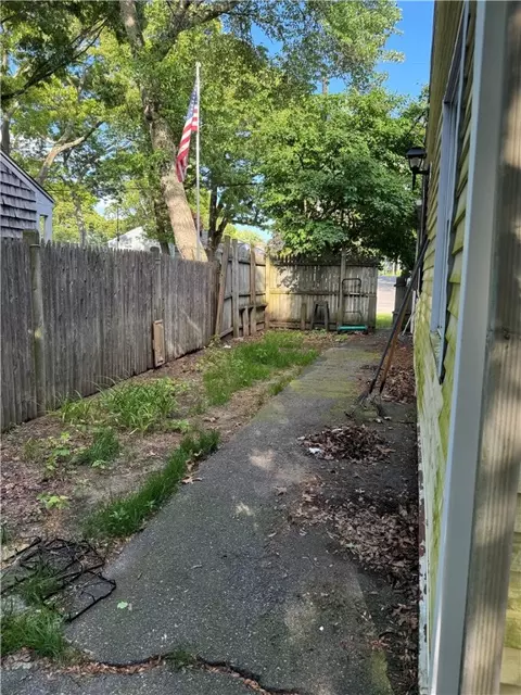 Exterior - 139 Lancaster Ave, Warwick, RI 02886 photo 5 of 8