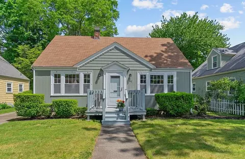 67 Adams St, Warwick, RI 02888