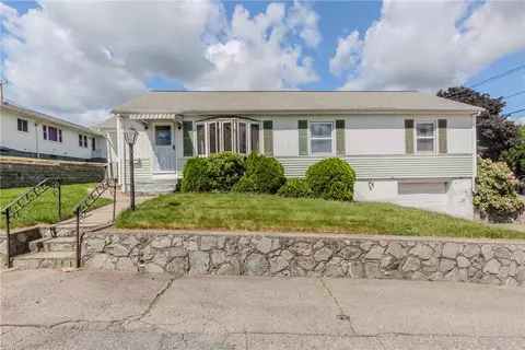 6 Emelia St, Johnston, RI 02919