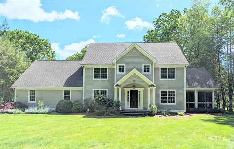 330 Shippee Rd, East Greenwich, RI 02818