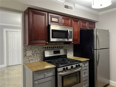 131 Fordson Ave #4, Cranston, RI 02910