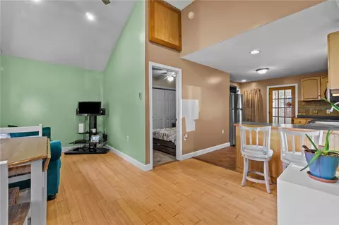 Entry Way - 15 Corwin Ave, Warwick, RI 02889 photo 1 of 1