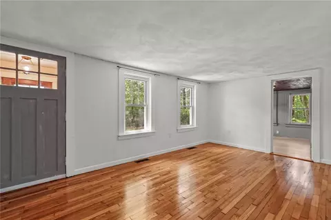 907 Putnam Pike, Glocester, RI 02814 photo 3