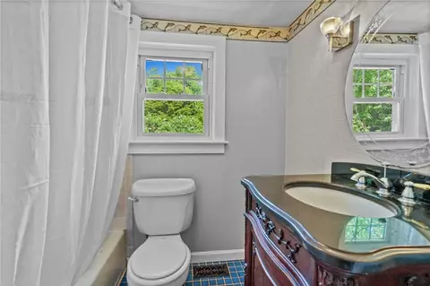 907 Putnam Pike, Glocester, RI 02814 photo 11