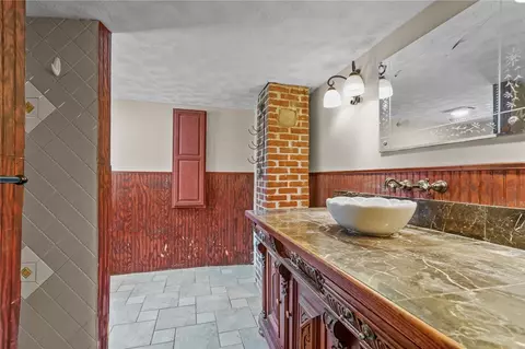 907 Putnam Pike, Glocester, RI 02814 photo 16
