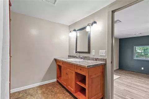 907 Putnam Pike, Glocester, RI 02814 photo 25