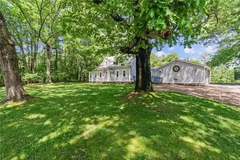 907 Putnam Pike, Glocester, RI 02814 photo 40