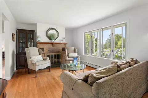 25 Champlin Dr, Westerly, RI 02891 photo 18
