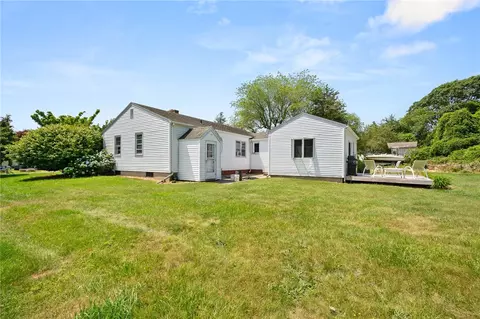 25 Champlin Dr, Westerly, RI 02891 photo 37