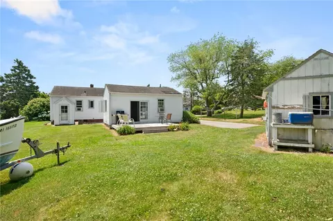 25 Champlin Dr, Westerly, RI 02891 photo 33