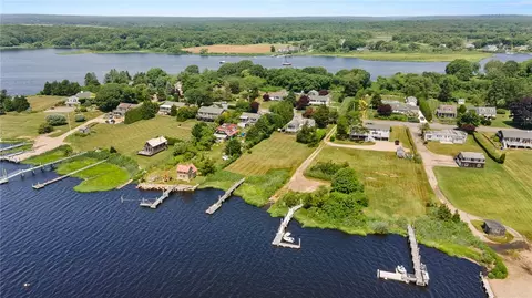 25 Champlin Dr, Westerly, RI 02891 photo 47