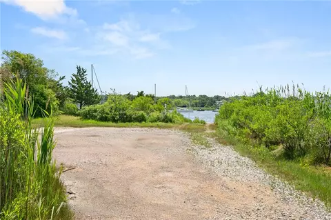 25 Champlin Dr, Westerly, RI 02891 photo 38