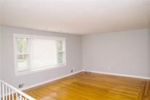 785 Centerville Rd, Warwick, RI 02886 photo 7