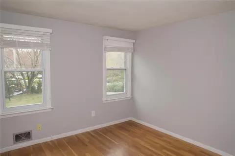 785 Centerville Rd, Warwick, RI 02886 photo 12