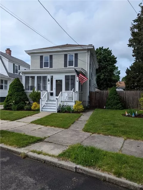 37 Norman Ave, Cranston, RI 02910