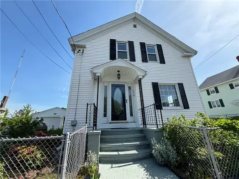 178 Woodward Ave, East Providence, RI 02914
