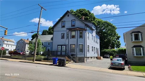 172 School St, Pawtucket, RI 02860
