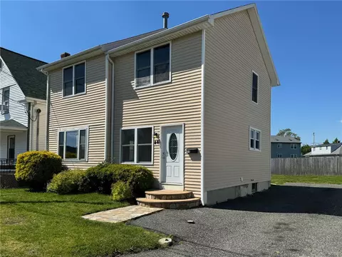 44 Charpentier Ave, Pawtucket, RI 02861