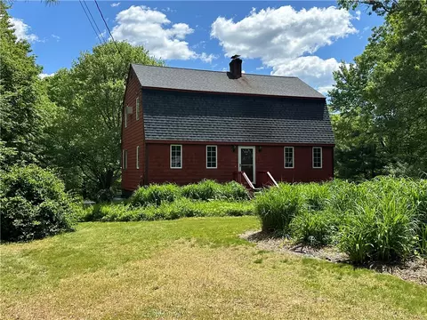 140 North Rd, Hopkinton, RI 02833