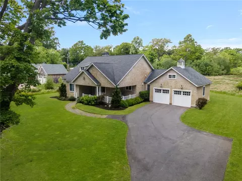 123 Narragansett Bay Ave, Warwick, RI 02889
