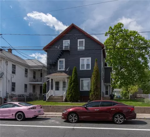 22 Chambers St, Cumberland, RI 02864