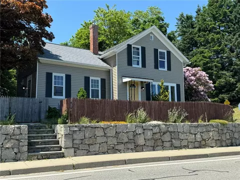 1159 Kingstown Rd, South Kingstown, RI 02879