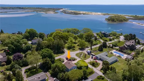 85 Wagner Rd, Westerly, RI 02891