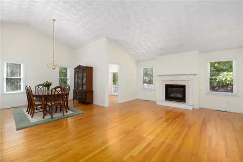 20 Gazebo View Dr, Warwick, RI 02886 photo 6
