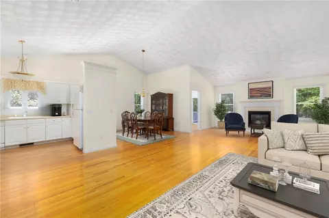 20 Gazebo View Dr, Warwick, RI 02886 photo 7