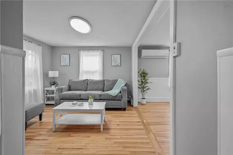 Living - 403 Chapmans Ave, Warwick, RI 02886 photo 4 of 4