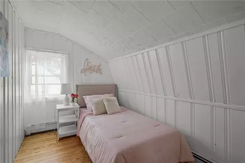 Bedroom - 403 Chapmans Ave, Warwick, RI 02886 photo 7 of 7